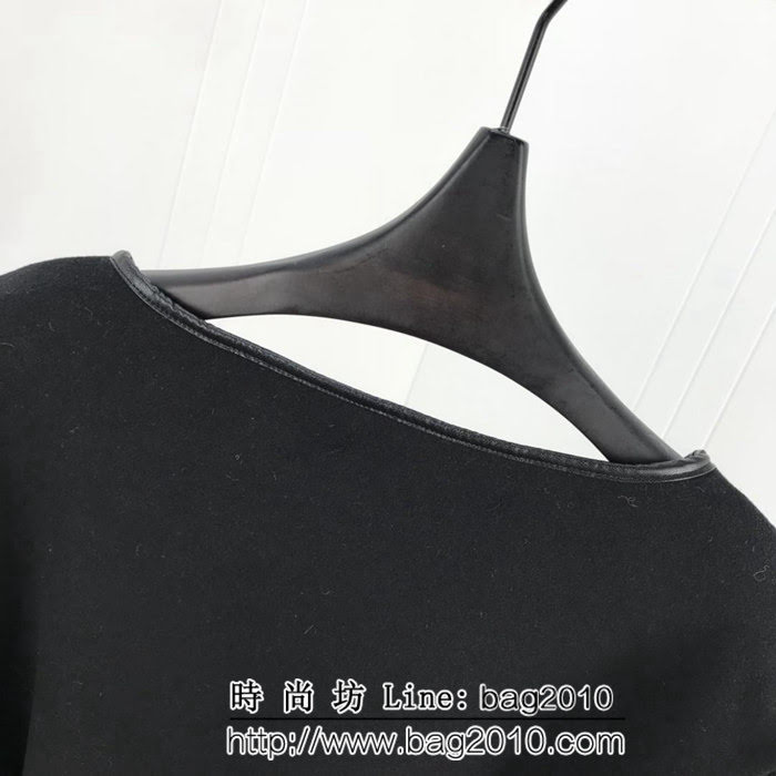 LV路易威登 秋冬新品 進口羊毛 女款手工大衣 內裏老花logo ydi2148